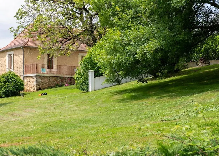 Les De Juevince Nyaraló Issac